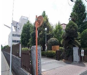犬伏小まで750m