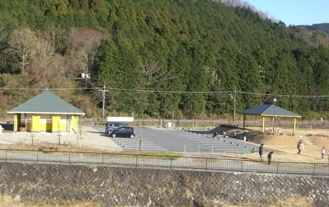 足柄ふれあい公園まで2400m
