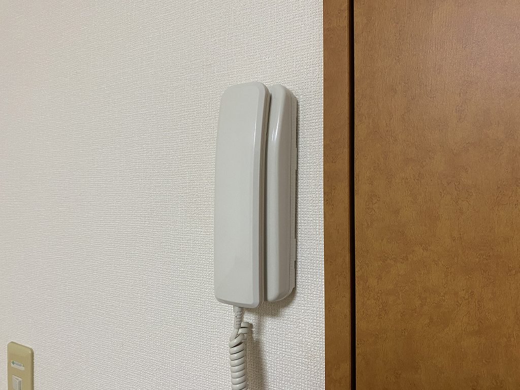 インターホン