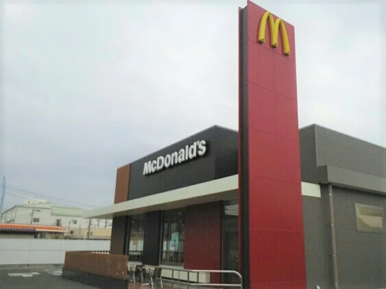 マクドナルドまで310m