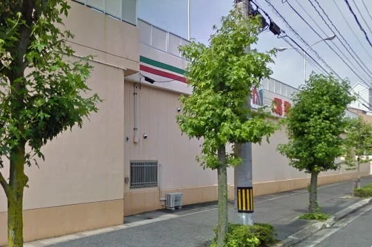 万惣　井口台店まで82m