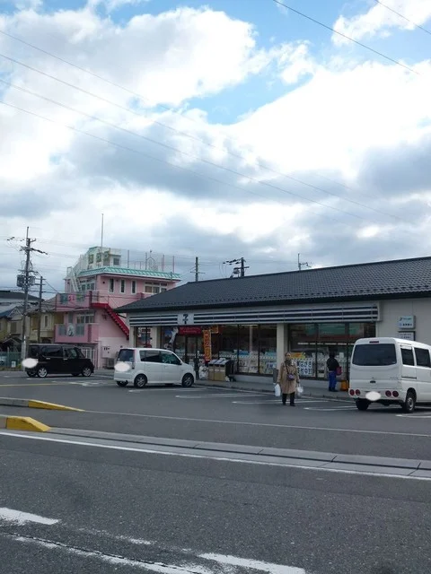 セブンイレブンまで1000m
