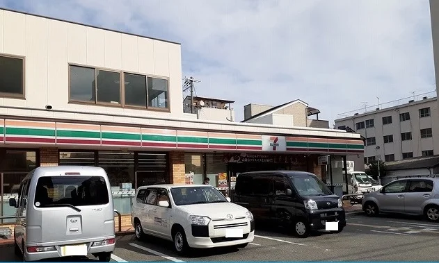 セブンイレブン様まで800m