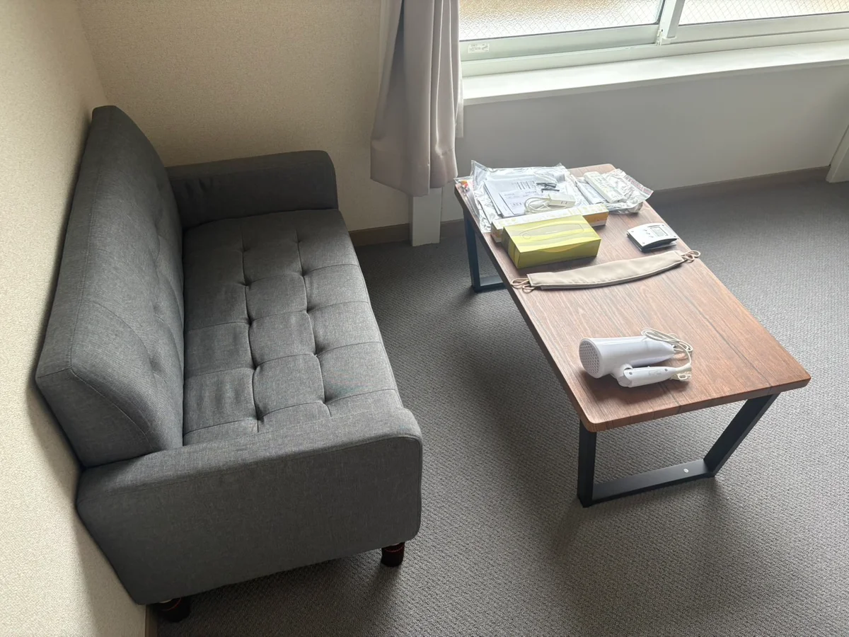 家具家電の準備中です。写真は同タイプの別のお部屋になります。
