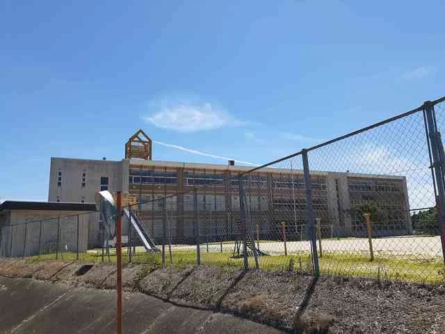 船木小学校まで43m