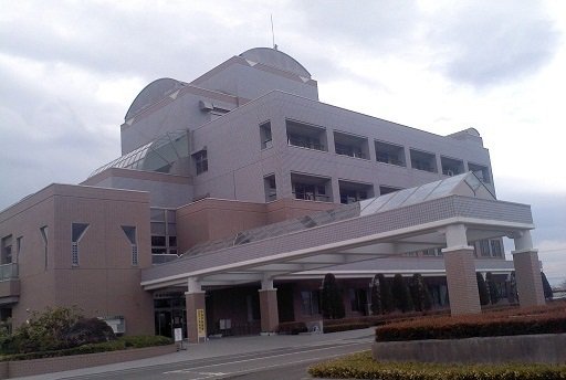 伊達市梁川総合支所まで1400m