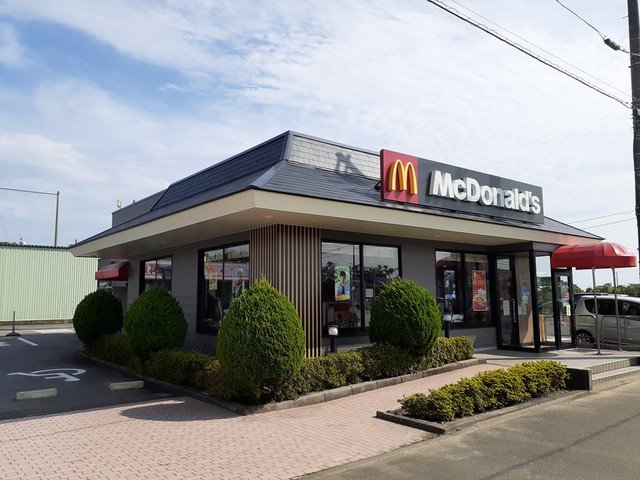 マクドナルド６号線大津店まで500m