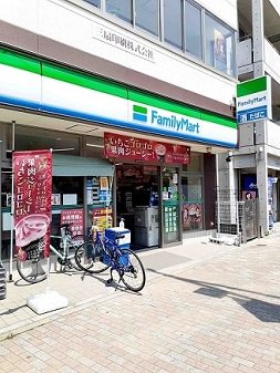 ファミリーマート新宿余丁町店まで229m