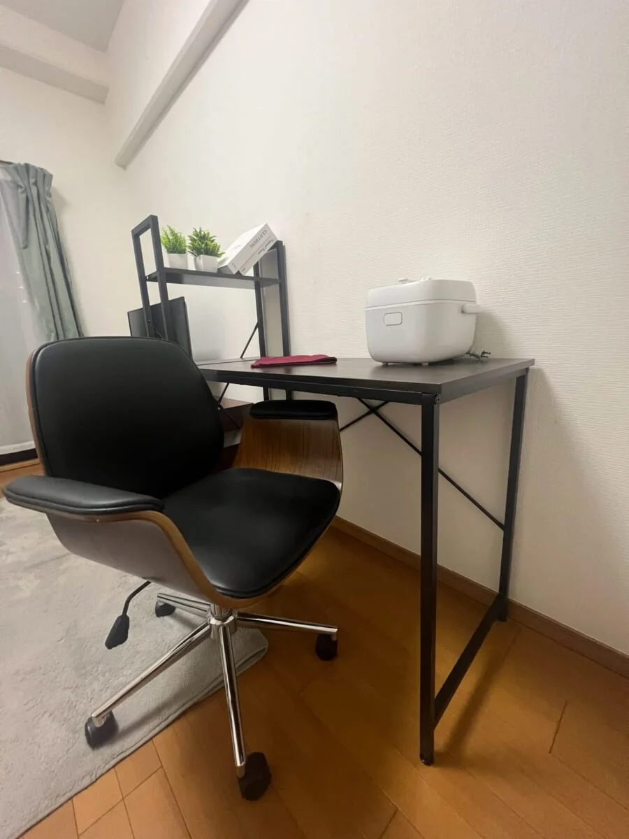 デスクセットもバッチリ完備♪