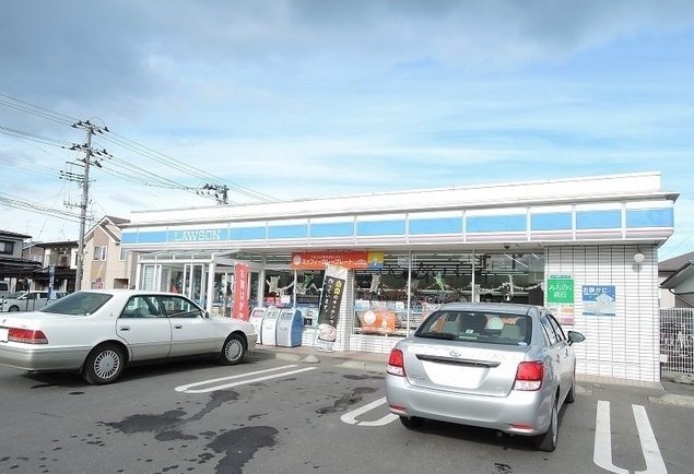 ローソン八戸白銀店まで900m