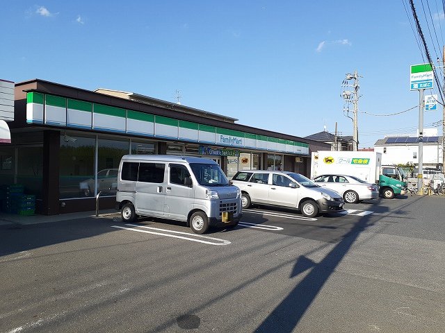 ファミリーマート三郷花和田西店まで400m