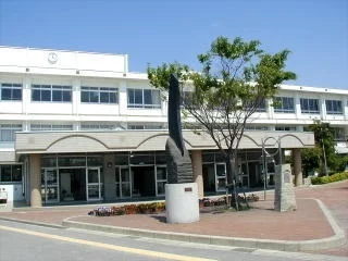 東中学校まで1200m