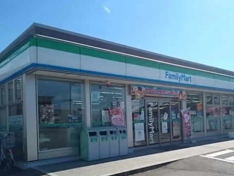 ファミリーマート富山中田店まで1500m