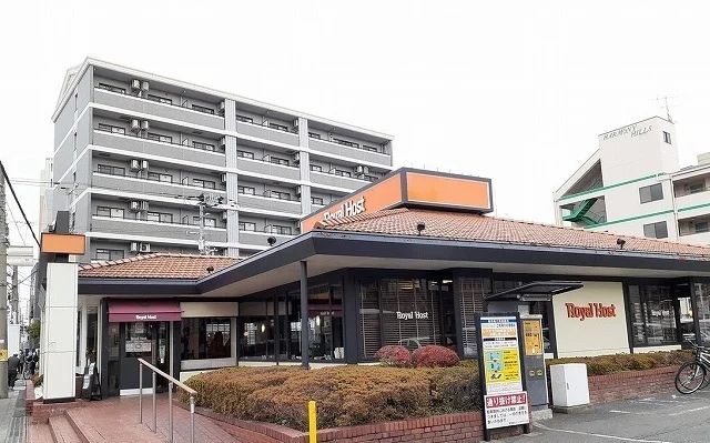 ロイヤルホスト茨木店様まで78m