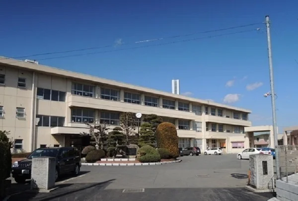 勝田第二中学校まで390m