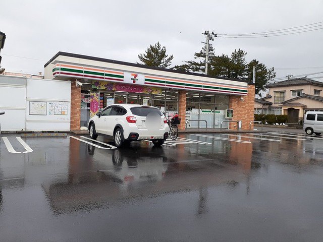 セブンイレブン新潟松浜6丁目店まで409m