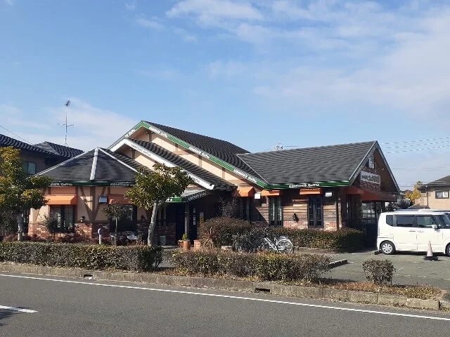 コメダ珈琲まで750m