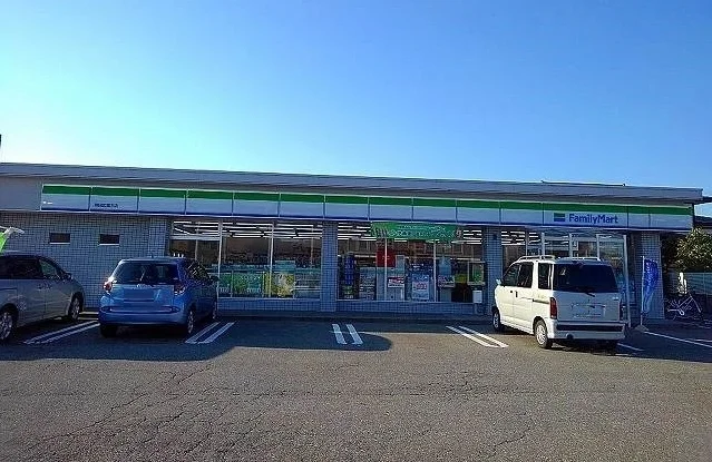 ファミリーマート広面北店まで1200m