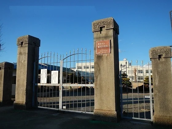 前芝小学校まで1200m
