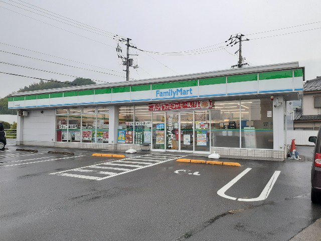 ファミリーマート新居浜神郷店様まで650m