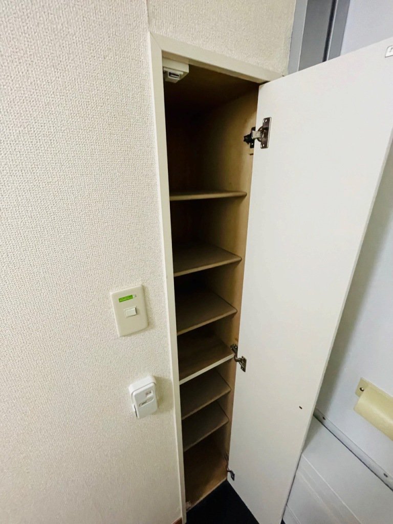 シューズボックス