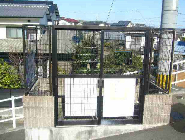 ゴミ置き場