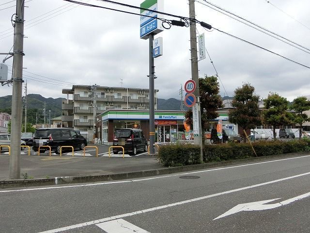 ファミリーマート押切北店まで350m