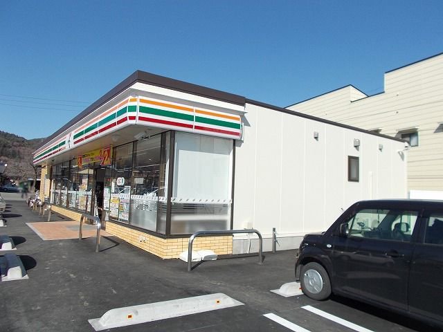セブンイレブン　岡谷長地店まで900m