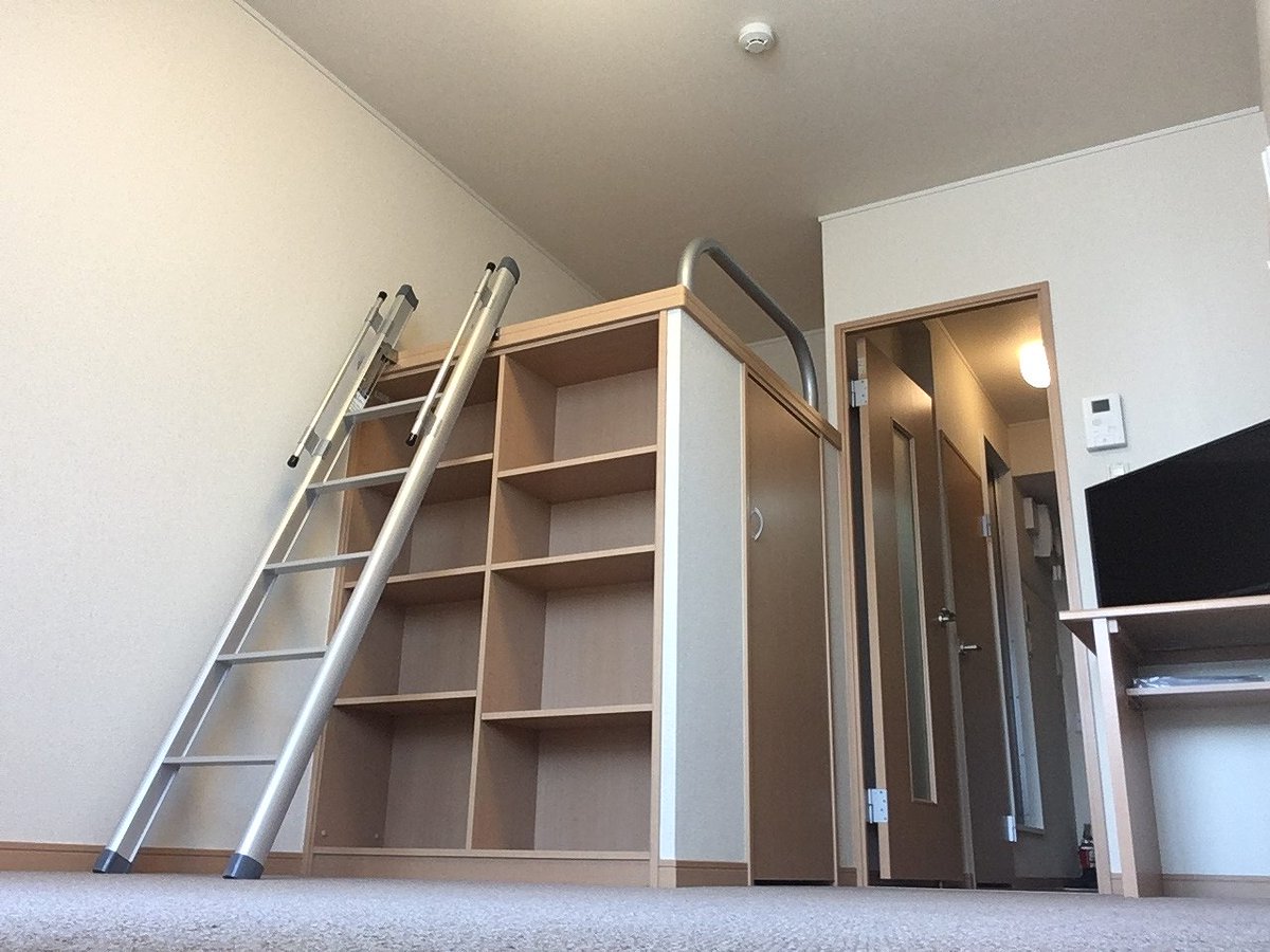 ハイベッドタイプのお部屋です