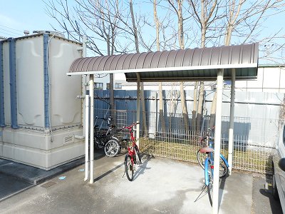屋根付き駐輪場あり