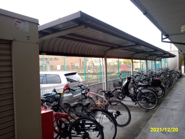 屋根付き駐輪場