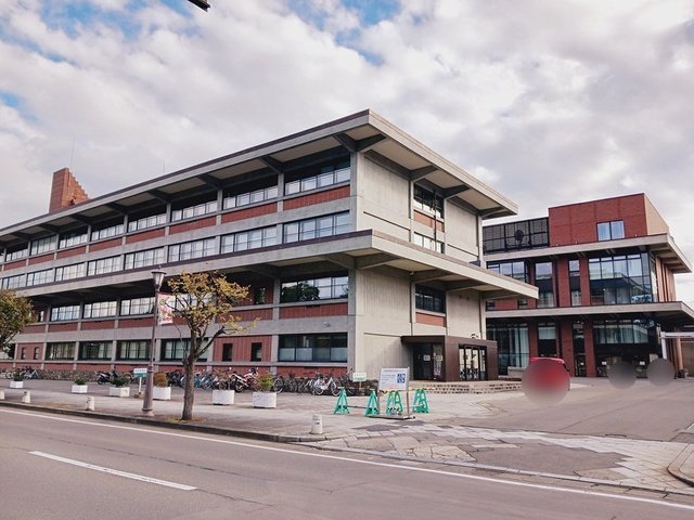 弘前市役所まで1800m