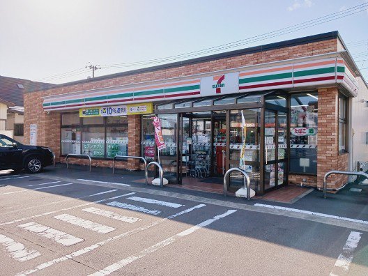 セブンイレブン五所川原鎌屋町店まで650m
