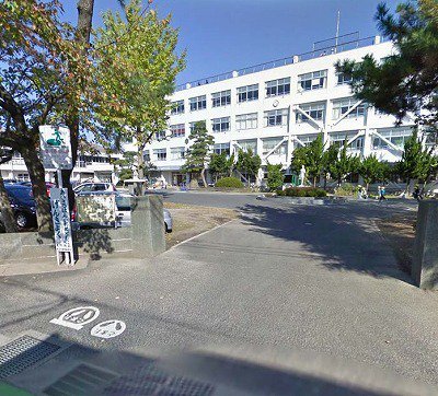大形小学校まで2500m