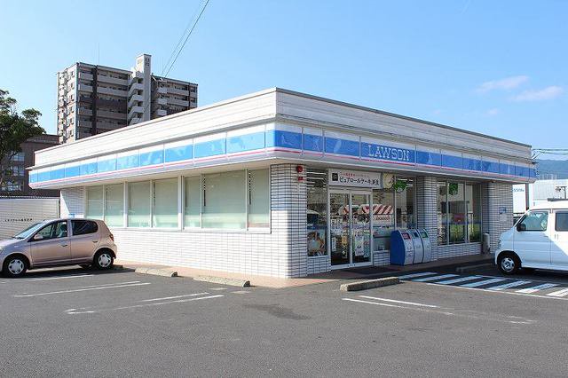 ローソン 伊万里つつじヶ丘店まで1200m