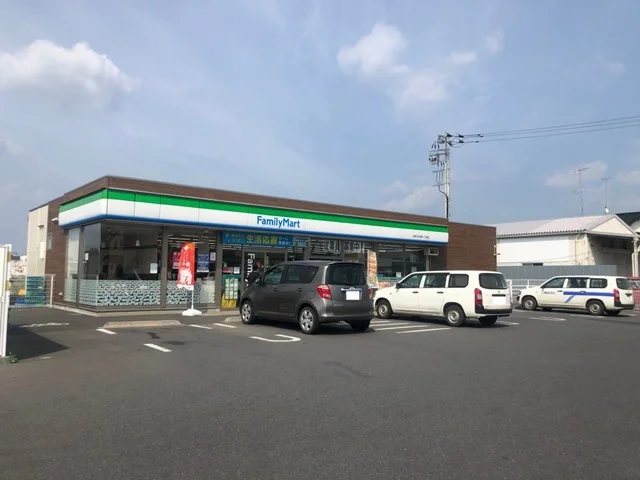 ファミマ 阿見うずら野一丁目店まで310m