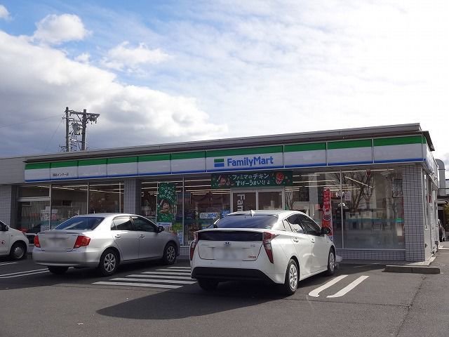 ファミリーマート諏訪インター店まで1200m