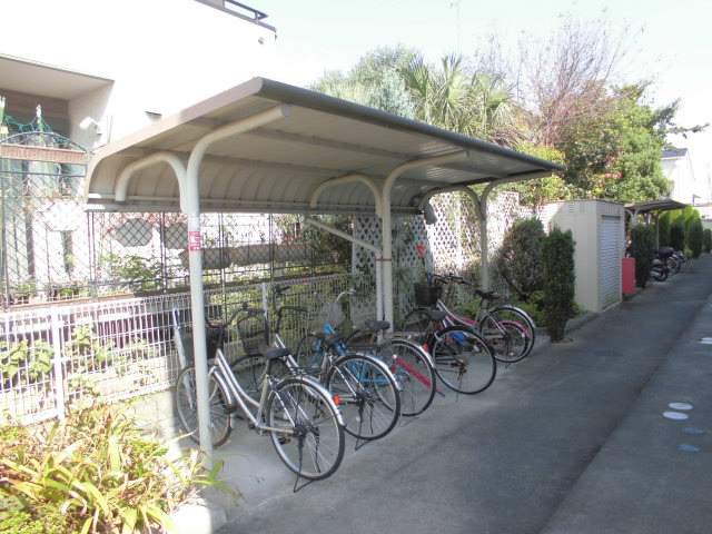 屋根付き駐輪場