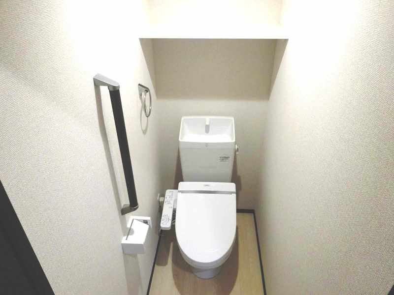 ウォシュレット機能付♪
