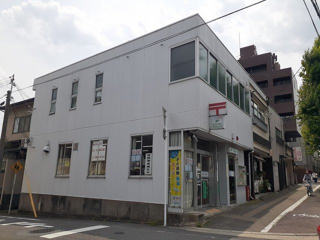 京都北大路千本郵便局まで512m