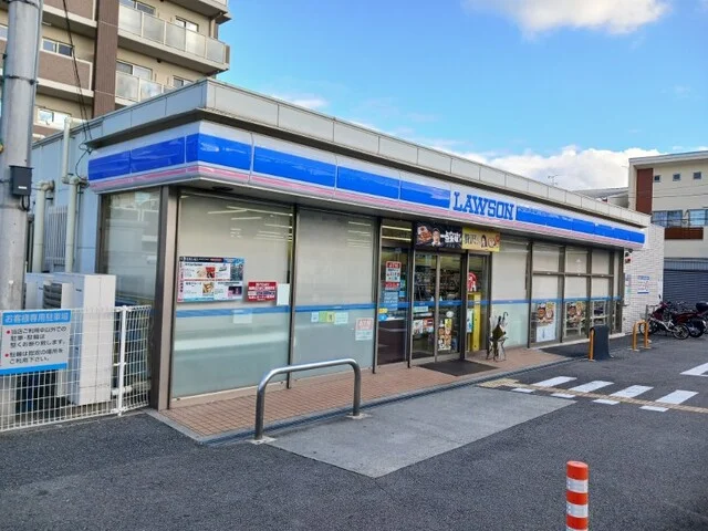 ローソン　八尾高安駅前まで160m