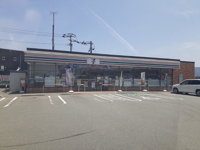 セブンイレブンまで450m