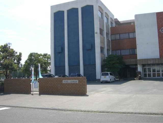 浜松市立三方原中学校まで1200m