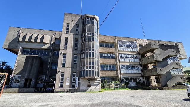 富津市立青堀小学校まで1500m