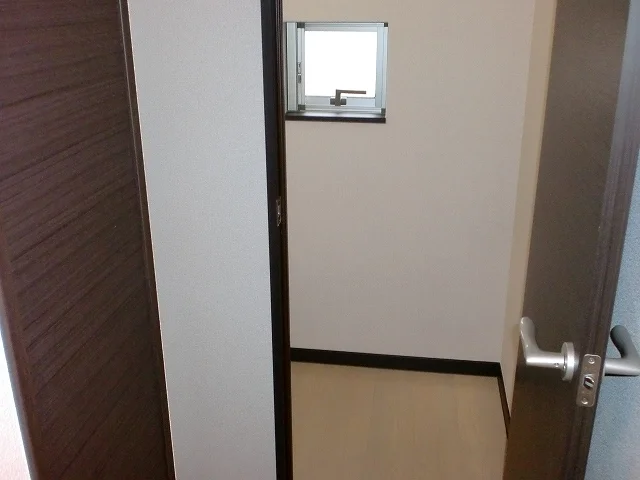 部屋毎に間取りが異なる場合がございます。