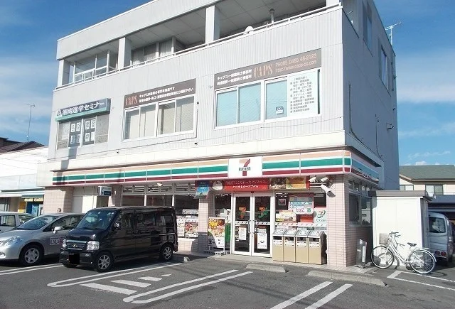 セブンイレブン国府津西店まで230m
