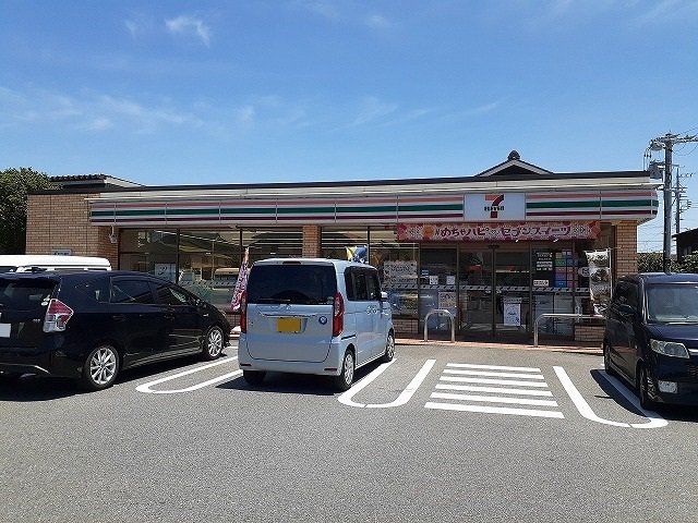セブンイレブンまで158m
