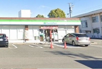 ファミリーマート新富町南店まで600m