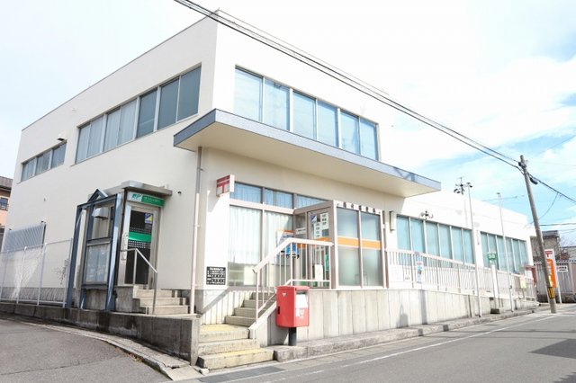 員弁郵便局まで800m