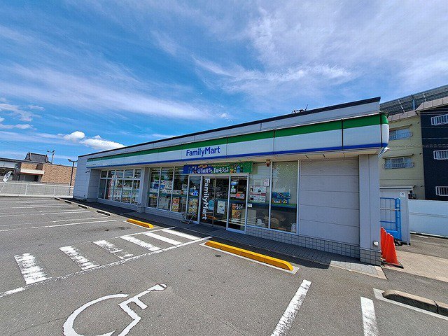 ファミリーマート木太８区店さんまで350m
